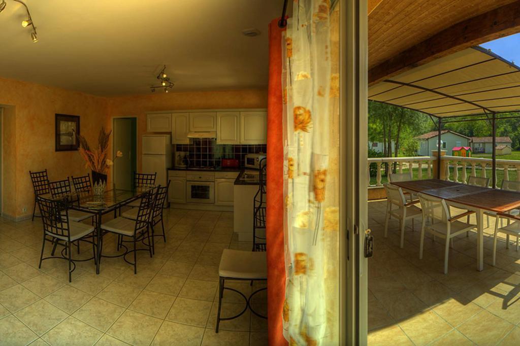 Ardeche - Gites Objectif Evasion Montreal  Екстер'єр фото